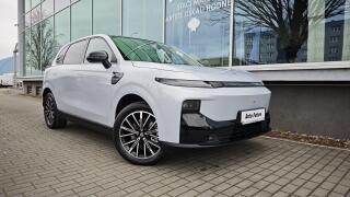 Leapmotor B10  Design 1.5 EV hybrid 