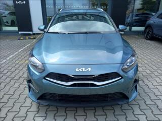 Kia Ceed 1.5 T-GDi 7DCT Spin 2025
