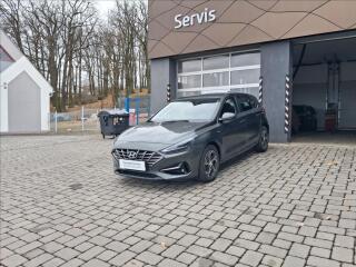 Hyundai i30 1.5 T-GDI MHEV Family Smart