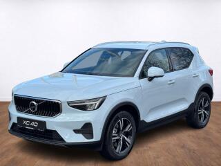 Volvo XC40 CORE B3, 360�, FULL LED
