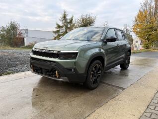 Jeep Avenger 85th Anniversary e-Hybrid