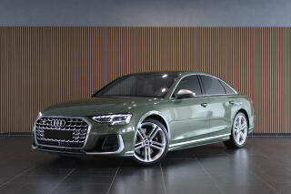 Audi S8 B&O-Adv. Carbon Matrix Pano TV