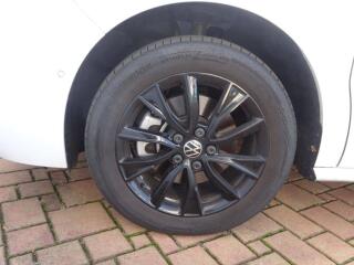 Volkswagen Multivan (2025) NOVÝ LONG LIFE 2,0 TSI - náhled 19