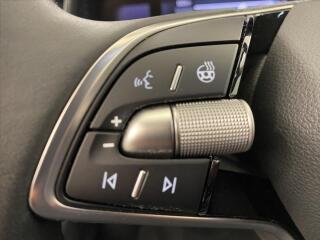 Škoda Octavia 1,5 TSI 110kW Selection - náhled 22