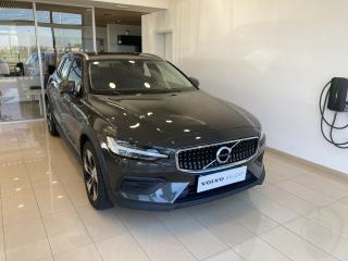Volvo V60 CROSS COUNTRY B4 AWD 
