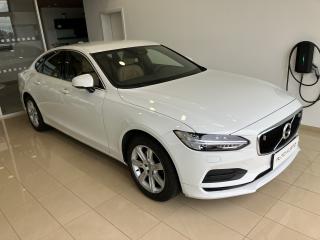 Volvo S90 D4 FWD Momentum AT8, R