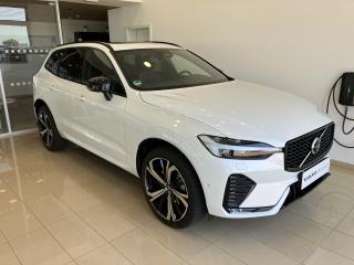 Volvo XC60 B5 AWD Ultra Dark AT8, R