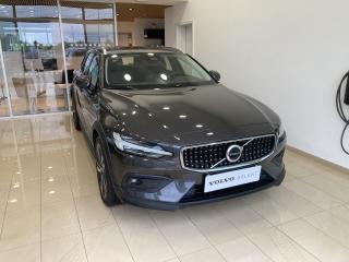 Volvo V60 CROSS COUNTRY B4 AWD 