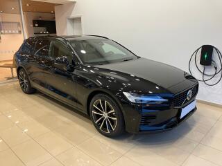 Volvo V60 T8 eAWD Recharge Plus Dark AT8