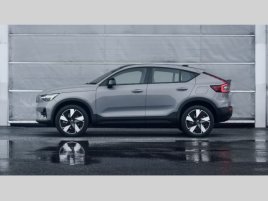 Volvo C40 CORE, RECHARGE, 175 kW / 238 H