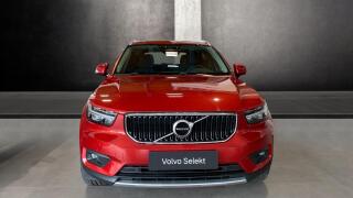 Volvo XC40 MOMENTUM, T3 FWD, 120 kW / 163