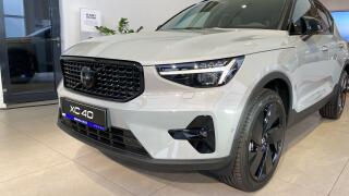 Volvo XC40 ULTRA BLACK EDITION, B4 FWD, 1