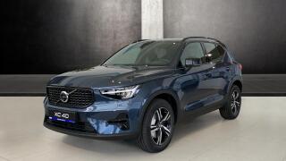 Volvo XC40 PLUS DARK, B4 FWD, 145+10 kW /