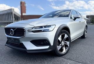 Volvo V60 CC B4 AWD B&W, mas+vent.sed.