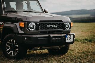 Toyota Land Cruiser AT,LED,ALCANTARA,CARPLAY