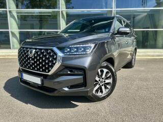 SsangYong Rexton Premium, ta�n�, z�ruka