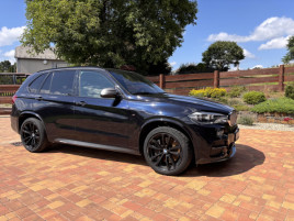 BMW X5 3.0 /294kW