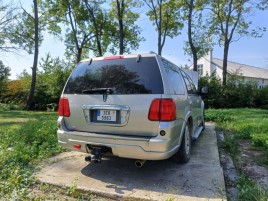 Lincoln Navigator 