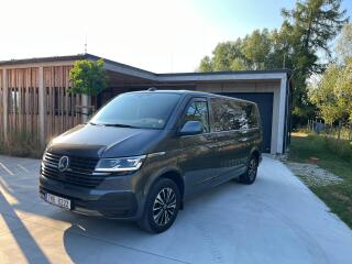 Volkswagen Caravelle 2.0 TDi DSG LONG 8-m�st ta�n� 