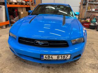 Ford Mustang 4.0 L manu�ln� p�evodovka