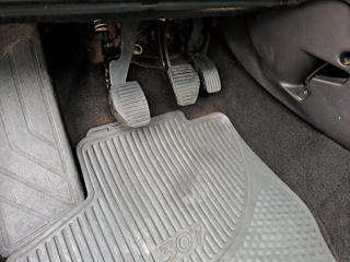 Peugeot 307 (2004) 1.6 /80kW, 7míst, panorama - náhled 13