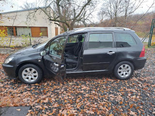 Peugeot 307 (2004) 1.6 /80kW, 7míst, panorama - náhled 3