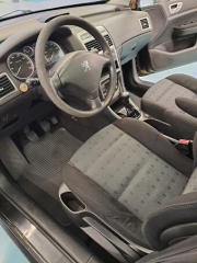 Peugeot 307 (2004) 1.6 /80kW, 7míst, panorama - náhled 32