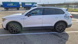 Volkswagen Touareg 3.0 /225kW 4x4 vzduch.podvozek