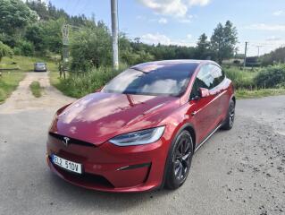 Tesla Model X 
