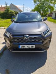 Toyota RAV4 stav v�born� 