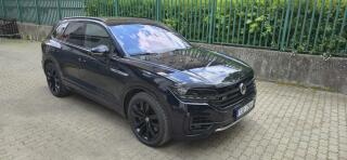 Volkswagen Touareg 4.0 TDi V8, R-Line, nez.topen�