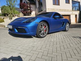 Porsche Cayman 
