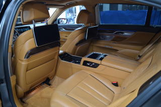 BMW Řada 7 (2017) 6.6 /448kW,xDrive,V12TwinTurbo - náhled 15