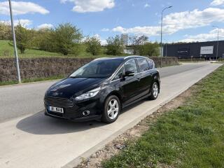 Ford S-MAX 2.0TDCi,Titani,7m�st,serv.k.