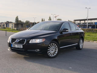 Volvo S80 2.4 / 185 kW (D5T5 chip)
