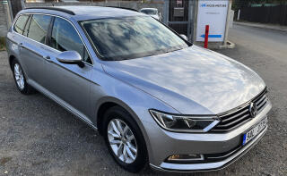 Volkswagen Passat 2.0 TDI, DSG, ACC, Serv kn�ka