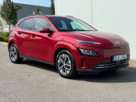 Hyundai Kona Premium/150kW/zruka/perle