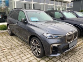 BMW X7 M 50i 4.4 /390kW