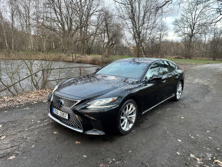 Lexus LS 500h 3.5 /264kW