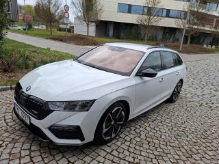 �koda Octavia RS,147kW,4x4,ta�n�,Matrix,gara