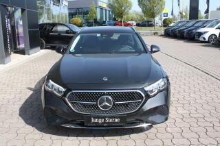 Mercedes-Benz 300deT-Modell 4MT,ta�n�,hybrid