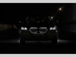 BMW X6 5 let zruka, 1mio K vbava!