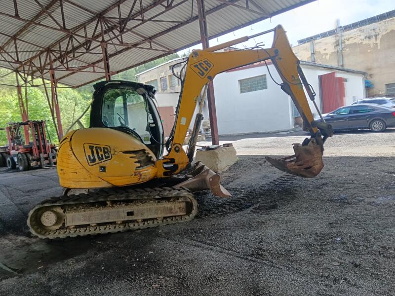 JCB