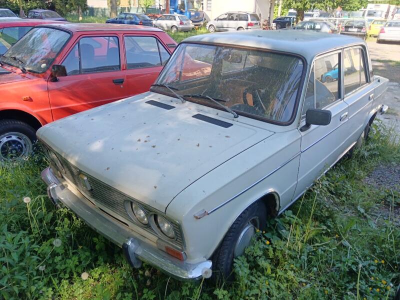Lada 2103