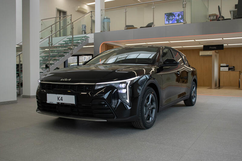 Kia K4