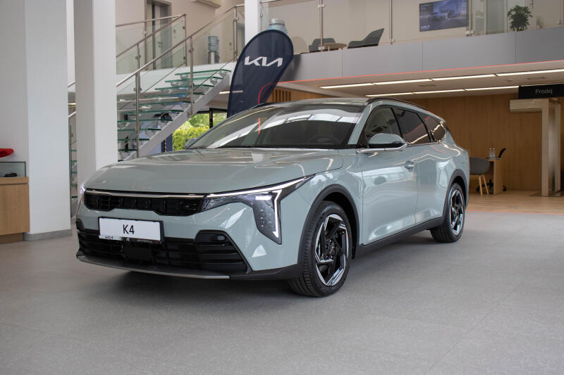 Kia K4 Sportswagon