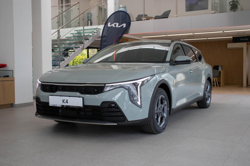 Kia K4 Sportswagon