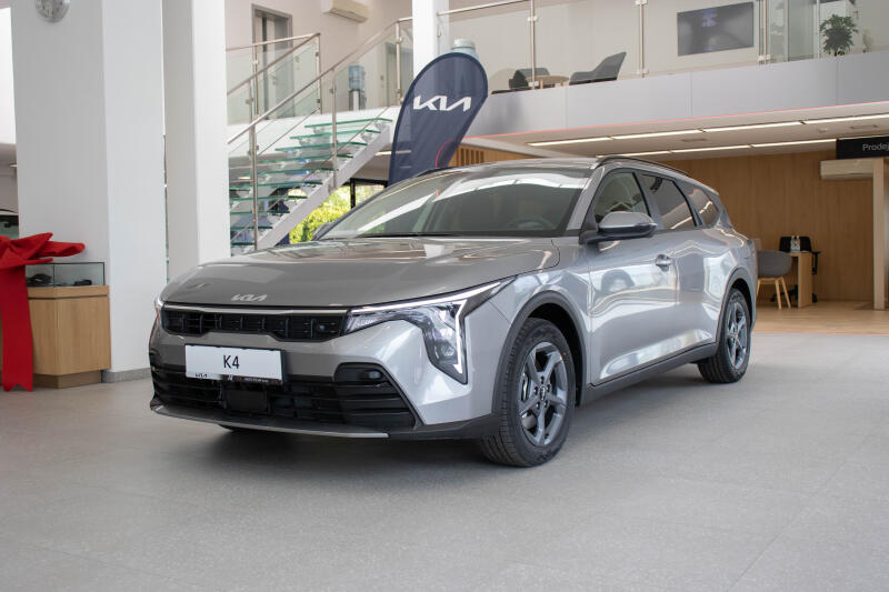 Kia K4 Sportswagon