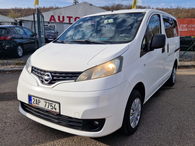 Nissan NV 200