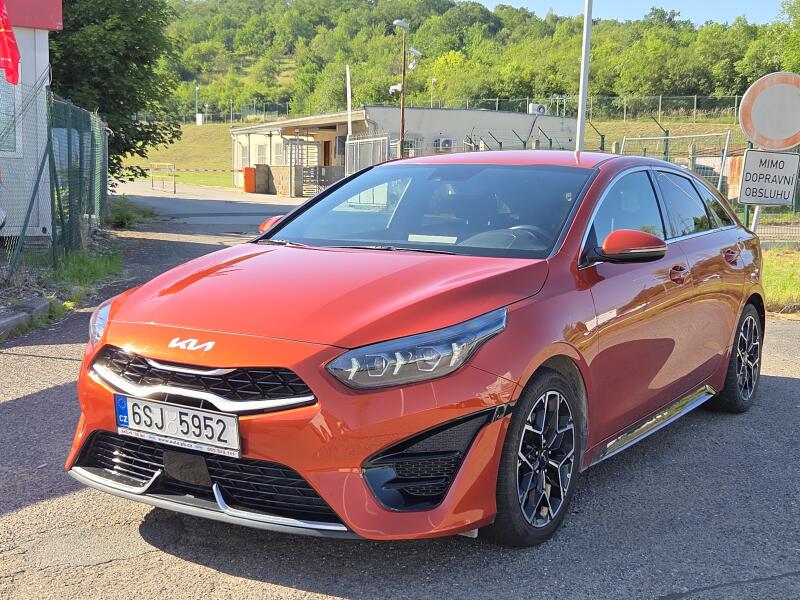 Kia ProCeed